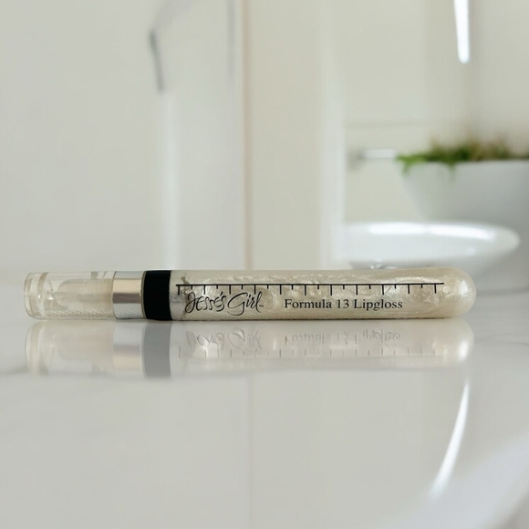 Lipstick Jesse's Girl Formula 13 Lipgloss Lip Color PINA COLADA Lip Gloss - Picture 1 of 3